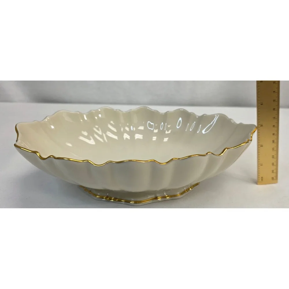 Lenox Ivory Porcelain Scalloped Shell Footed Bowl 24k Gold Trim Made in USA